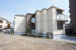 Ｓｕｎｎｙ　Ｃｏｕｒｔ