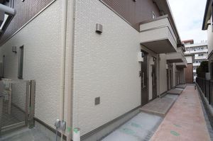 イゾーラ 203号-1