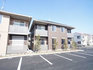 シャーメゾン・ルーチェＣ 102号-1