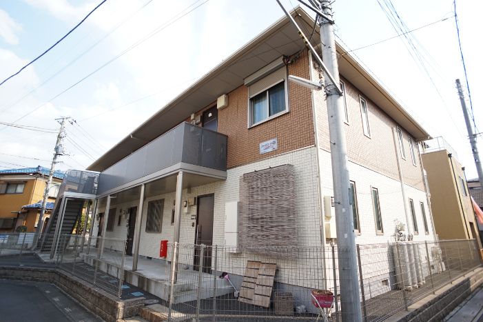 シャーメゾン　イースト 201号-2