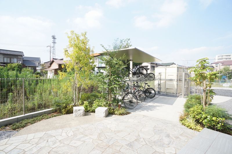 インターシェーン 202号-13