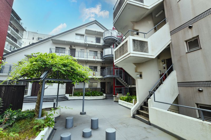 オクタビア・ヒル　Ｄ 301号-14