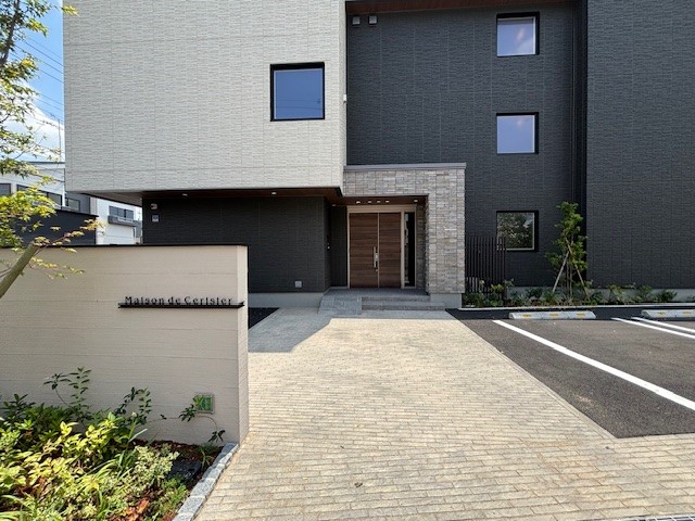 メゾン　ド　スリジエ 201号-11