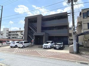 プレミール・コート