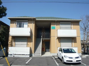 クレスト・コート