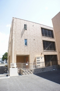 シャーメゾンOISO壱番館 201号-14