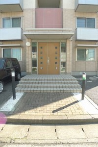 ヴィラ・イーストＡ 201号-2