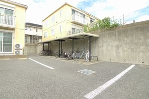 ボー・セジュールⅡ番館 105号-13