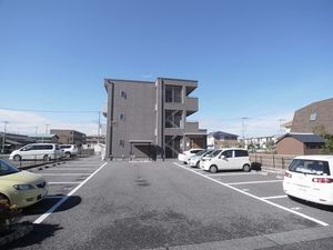 ティアラ・コート 203号-12