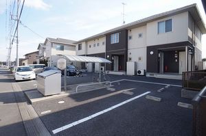 グランシャリオ 203号-2