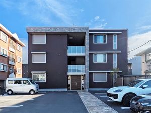 アンビハウス二の宮 202号-1