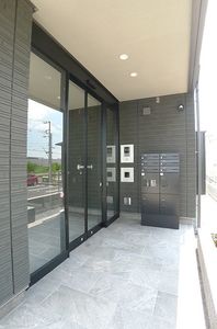 メゾン・セ・ラヴィ　Ⅱ 302号-13