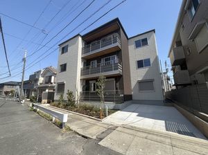 メゾンスクエア