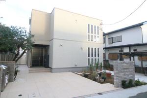 シャーメゾン　レーヴェ