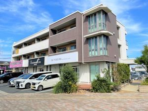 ヴァレンタインコート 302号-1