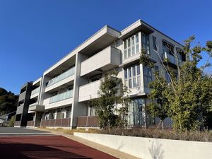 ｆｏｒｅｎａ　ｖｉｌｌａ 102号-1