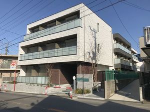 Ｅａｓｔ　Ｍａｉｓｏｎ