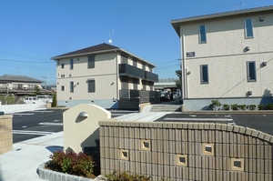 ロイヤルガーデンⅧ 201号-1