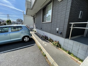 March with 302号-14