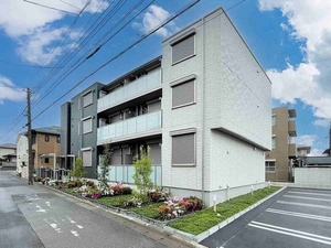 シャーメゾン新富町 301号-1