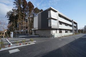 メープルヴィラ