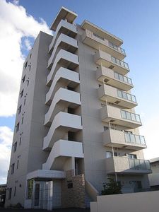 セーヌ　ラヴィ 302号-1