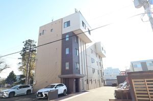 フジ　パークサイド山鼻 302号-1