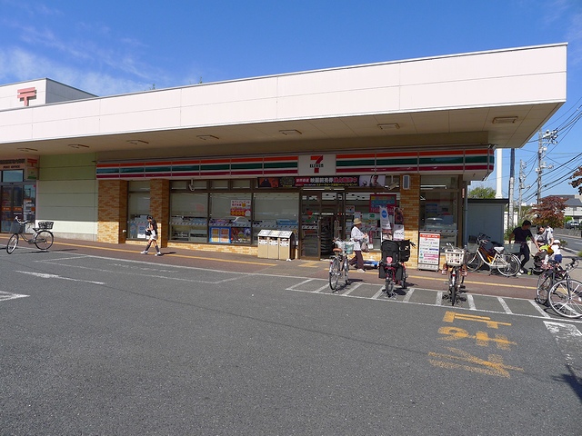 コートビレッジ伍番館 202号-3