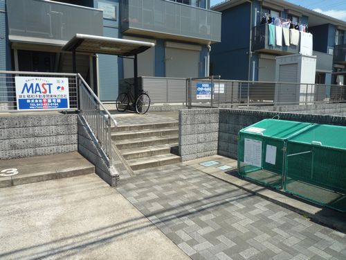 メゾン　ド　ソレーユ　Ｂ棟 201号-14