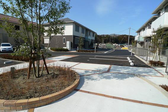 アンジュールＢ 102号-4