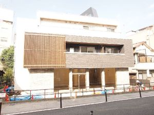 グランディール神宮前 202号-1