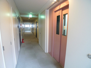 プログレス東映 308号-4