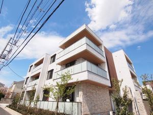 プレジーハル大岡山