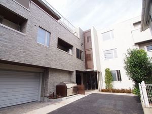 Ｒ．Ｈ．Ｈｏｕｓｅ 103号-1