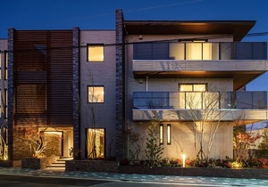 ヴィア　コリーナ