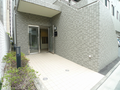 プログレス東映 308号-5