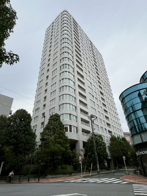 青山ザ・タワー