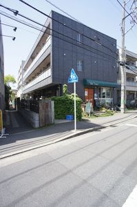 ＳＵＮ　ＬＥＡＶＥＳ　武蔵中原