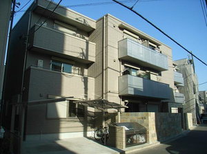 Ｃｌｏｖｅｒ　Ｃｏｕｒｔ