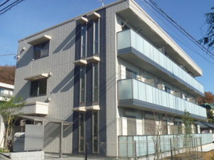 メゾンダンジュＨＭ 302号-1