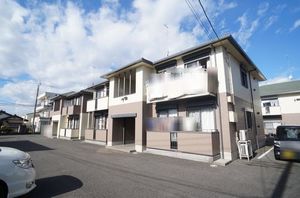 メゾン・ド・フローラルＢ 102号-1