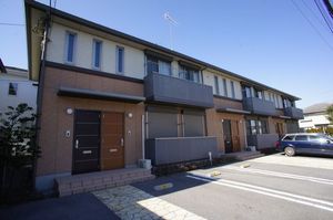リトルガーデン壱番館