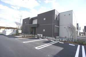 エスポワール・イースト