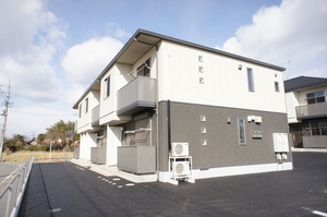 ヴィラ・エステート　Ａ 102号-1