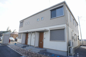 メゾン・ベルデュール一番館 202号-1