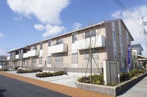 イースト　フィールド