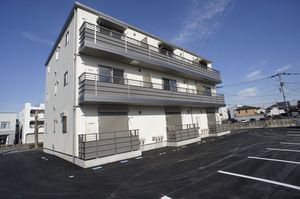 グランドフォレスト 201号-1