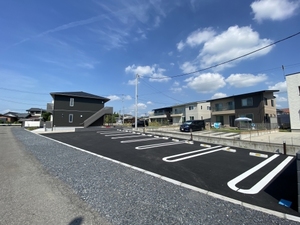 クレストウッドⅢ 202号-14