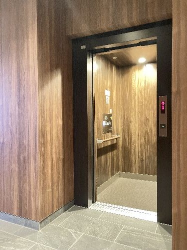 メーデン・コート 102号-5