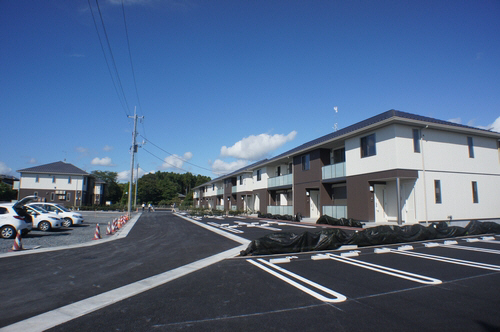 セレナヴィラ E 102号-2